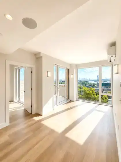 Penthouse 708 additional photograph