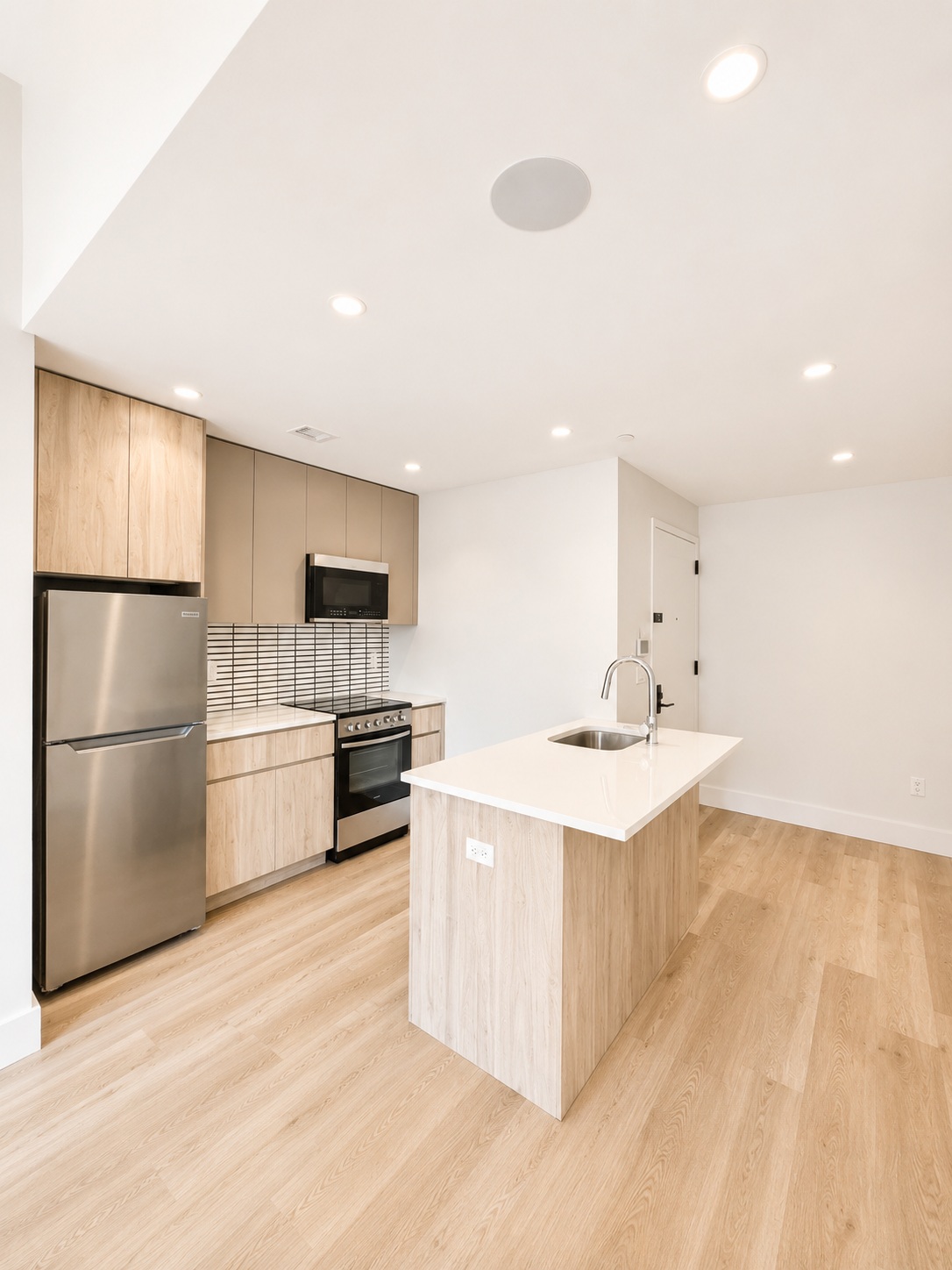 Residence 602 replacement kitchen island